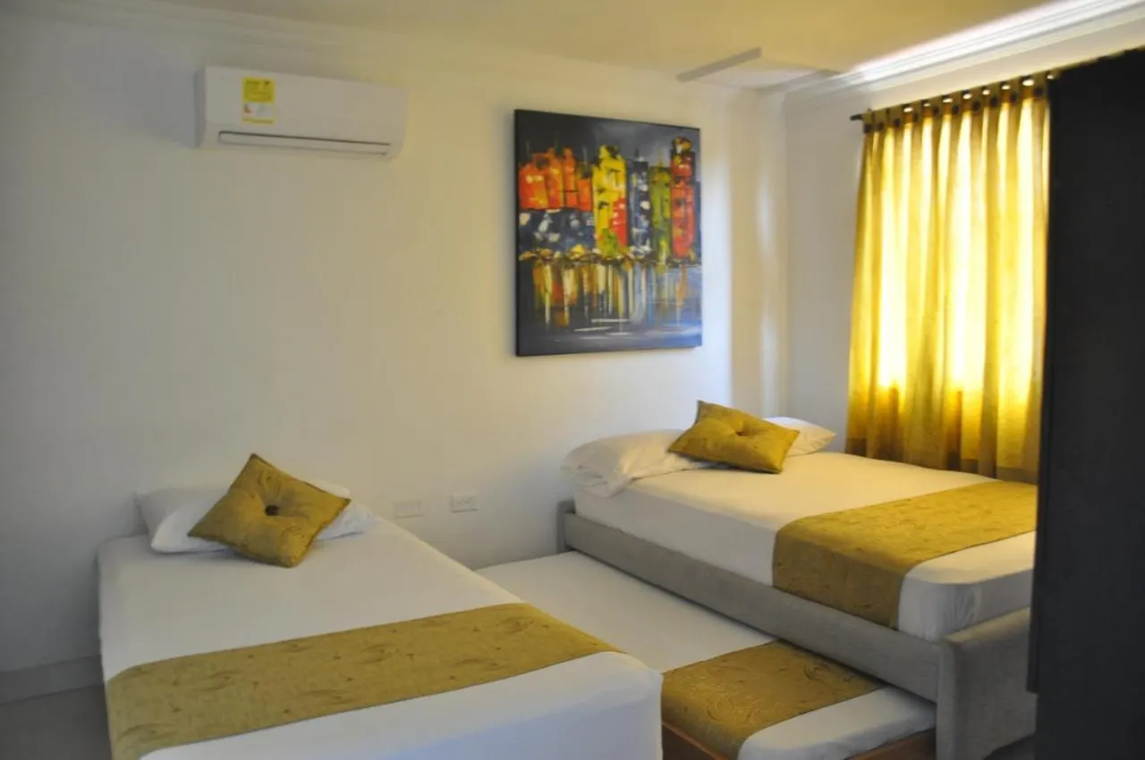 Pensión Hostal, Manga mar, Habitaciones privadas y baños privados Cartagena Colombia